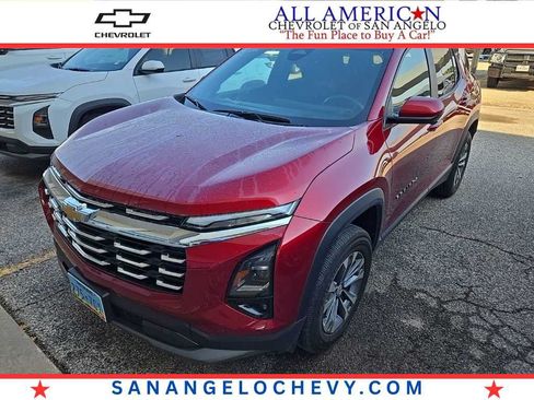 Used 2025 Chevrolet Equinox LT w/ Convenience Package II FWD image 1