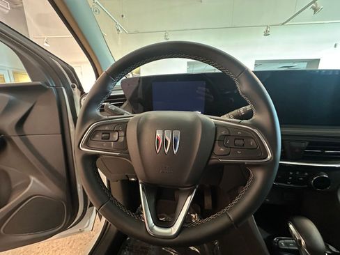Used 2025 Buick Encore GX Preferred image 25