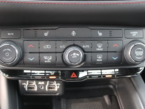 Used 2024 Dodge Durango R/T w/ Blacktop Package image 21