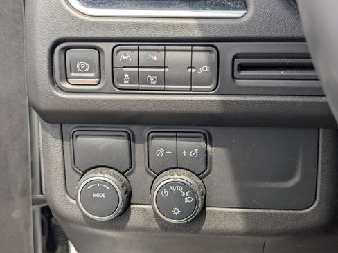 Used 2022 Chevrolet Tahoe LT w/ LT Signature Plus Package image 32