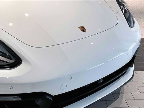 Used 2023 Porsche Panamera Platinum Edition image 32