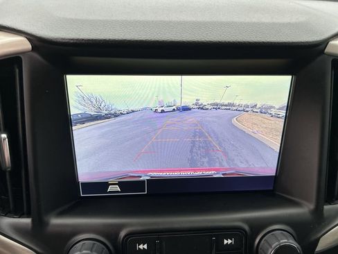 Used 2024 GMC Terrain Denali image 23