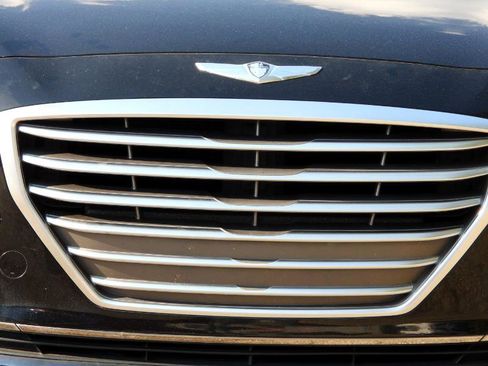 Used 2015 Hyundai Genesis 3.8 image 24