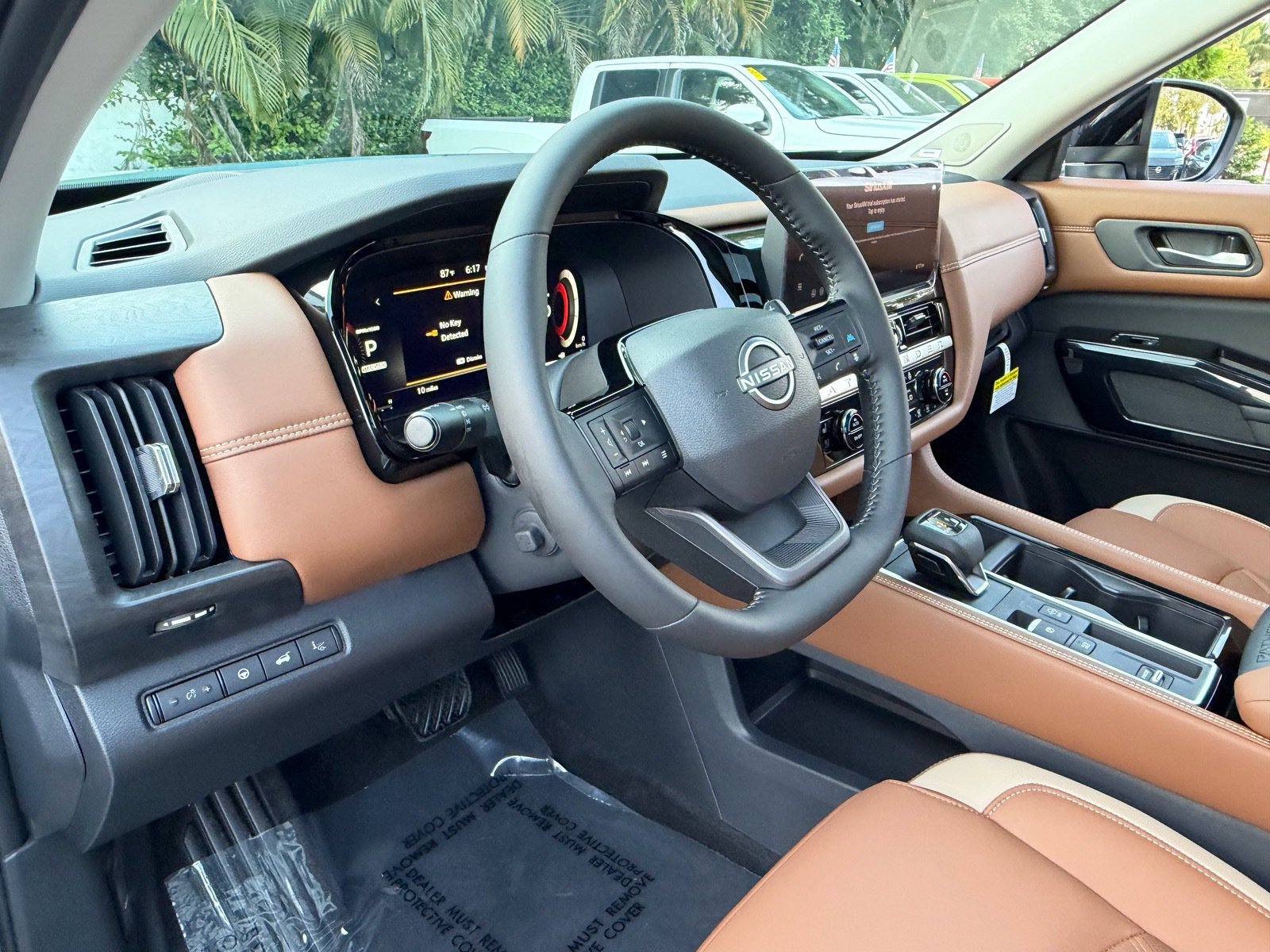 Certified 2026 Nissan Pathfinder Platinum FWD image 10