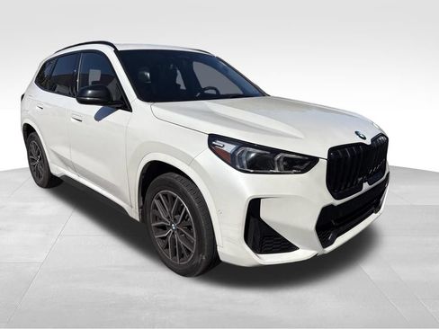 Used 2023 BMW X1 xDrive28i w/ Premium Package AWD/4WD image 5