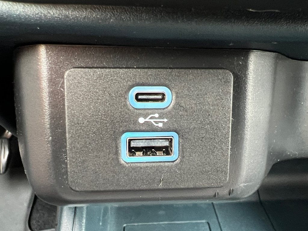 Used 2023 Ford Maverick XLT FWD image 6