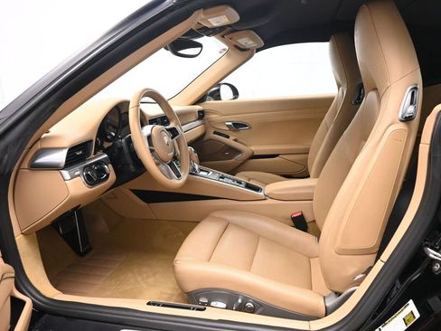 Used 2017 Porsche 911 Carrera RWD image 15