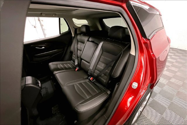Used 2024 GMC Terrain Denali w/ Denali Premium Package AWD/4WD image 25