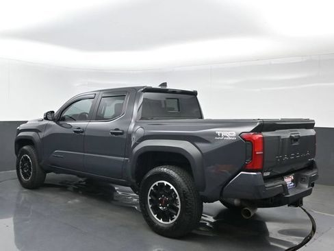 Used 2025 Toyota Tacoma TRD Off-Road w/ TRD Off Road Upgrade Package AWD/4WD image 3