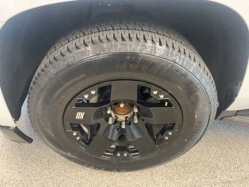 Certified 2019 Chevrolet Tahoe LT w/ Luxury Package RWD image 12