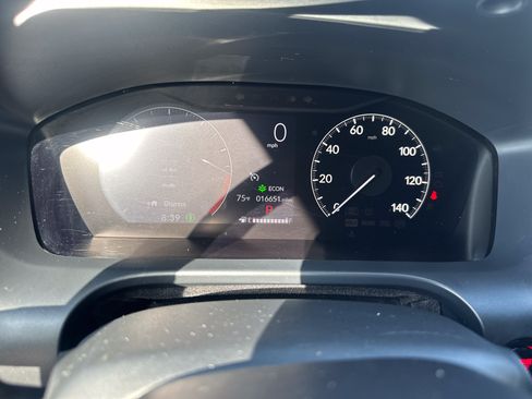 Used 2024 Honda HR-V Sport image 16