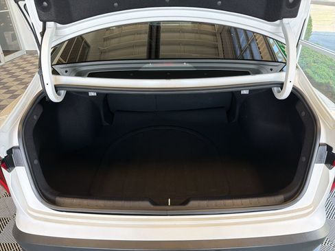 Used 2025 Kia K4 LXS image 11