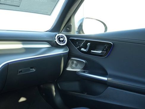 Used 2026 Mercedes-Benz C 300 4MATIC Sedan image 25