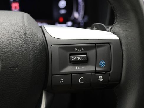 Used 2023 INFINITI QX60 Luxe w/ Vision Package image 19