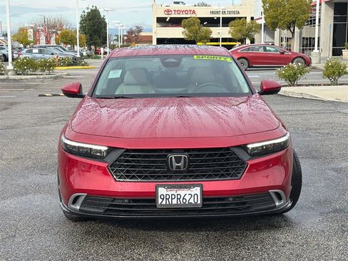 Used 2024 Honda Accord Touring image 2