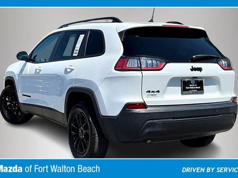 Used 2023 Jeep Cherokee Altitude Lux image 4