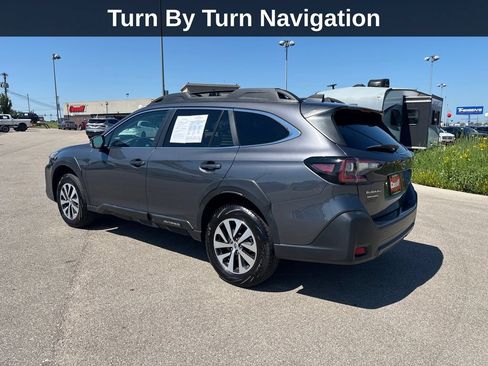 Used 2025 Subaru Outback Premium AWD/4WD image 3