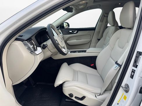 New 2026 Volvo XC60 B5 Ultra w/ Protection Package Premier AWD/4WD image 9