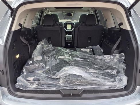 New 2026 Subaru Ascent Limited image 17