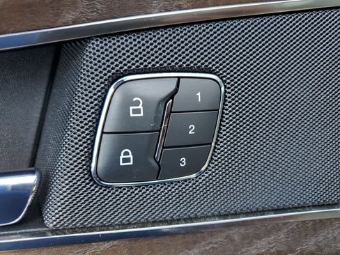 Certified 2020 Lincoln Nautilus Reserve image 17