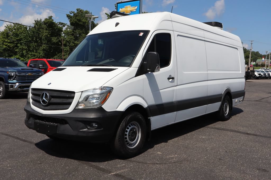 Used 2015 Mercedes-Benz Sprinter 2500 image 37