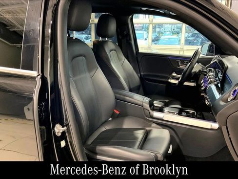 Certified 2023 Mercedes-Benz GLB 250 4MATIC image 10