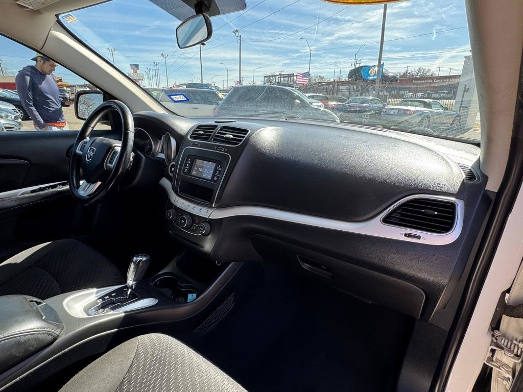 Used 2018 Dodge Journey SXT w/ Premium Group FWD image 10