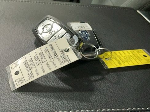 New 2025 Ford F350 XLT w/ Black Appearance Package image 7