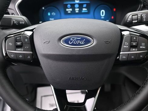 New 2025 Ford Escape SE w/ PHEV Premium Package image 6