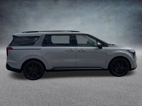 New 2026 Kia Carnival SX Prestige FWD image 4