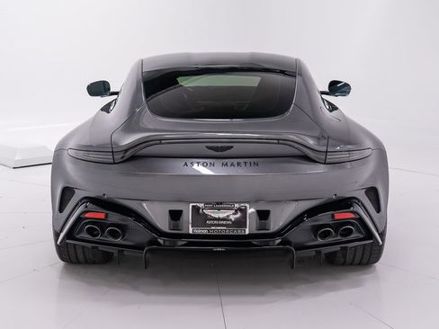 Used 2026 Aston Martin V8 Vantage Coupe RWD image 4