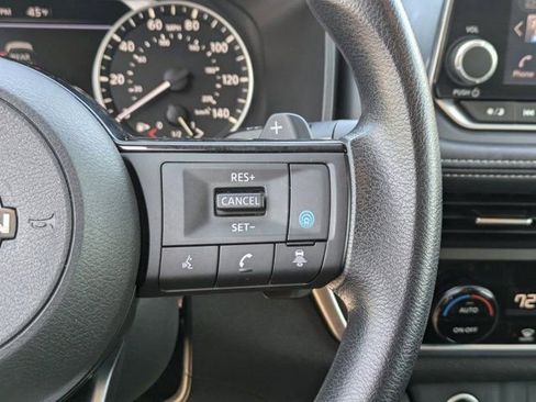 Used 2023 Nissan Rogue SV image 20