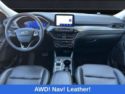 Certified 2022 Ford Escape Titanium image 10