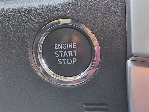 Used 2023 Toyota 4Runner Limited image 18