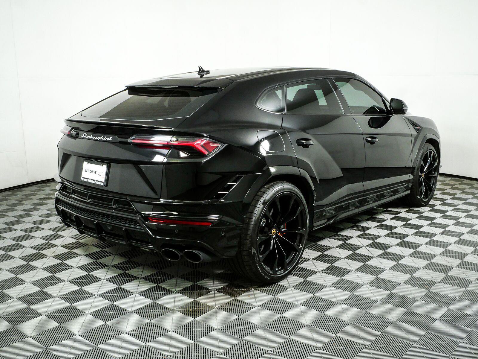 Used 2024 Lamborghini Urus S AWD/4WD image 29