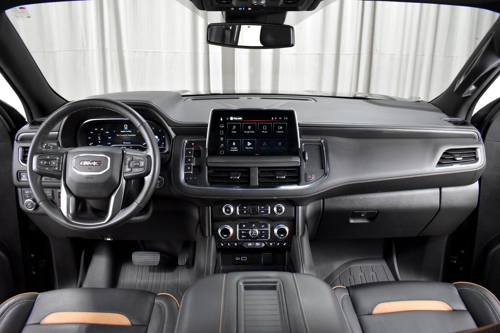Used 2024 GMC Yukon AT4 w/ AT4 Premium Plus Package AWD/4WD image 18