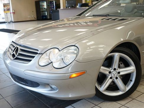 Used 2005 Mercedes-Benz SL 500 image 21