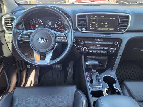Used 2020 Kia Sportage EX image 12