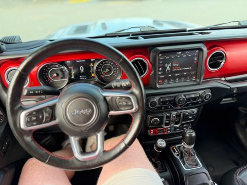Used 2021 Jeep Wrangler Unlimited Rubicon AWD/4WD image 37