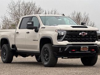 New 2026 Chevrolet Silverado 2500 ZR2 w/ LPO, Dark Essentials Package video 2