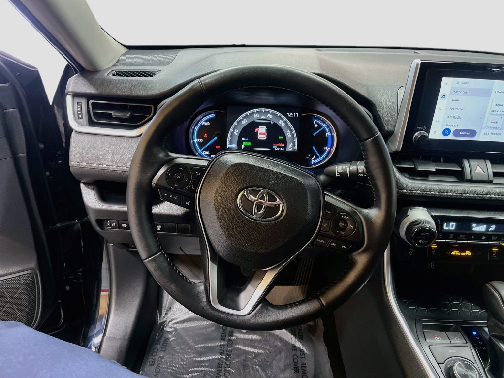Used 2025 Toyota RAV4 XLE w/ Weather Package AWD/4WD image 11