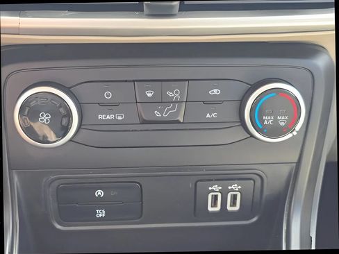 Used 2022 Ford EcoSport S AWD/4WD image 28