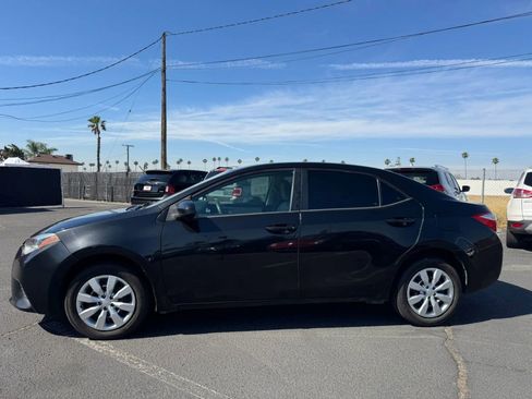 Used 2014 Toyota Corolla LE image 3