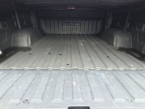 Used 2019 GMC Sierra 1500 SLT w/ SLT Premium Plus Package image 9