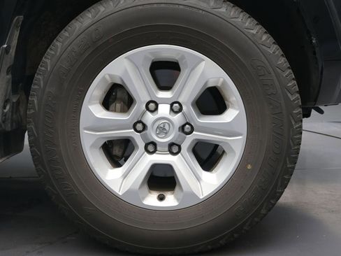 Used 2024 Toyota 4Runner SR5 Premium image 10