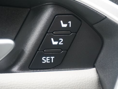 Used 2023 Toyota RAV4 Limited FWD image 16