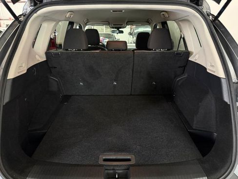 Used 2021 Nissan Rogue S FWD image 25