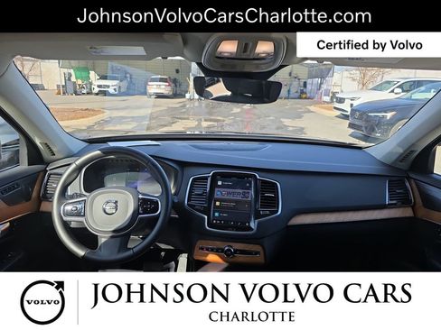 Certified 2024 Volvo XC90 B5 Plus image 17
