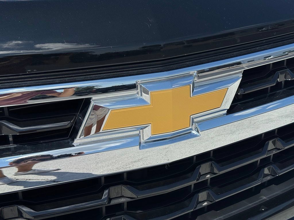 Used 2026 Chevrolet Silverado 1500 LT RWD image 8