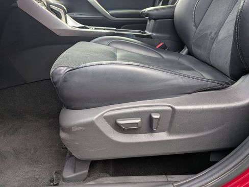 Used 2025 Mitsubishi Eclipse Cross SE AWD/4WD image 14